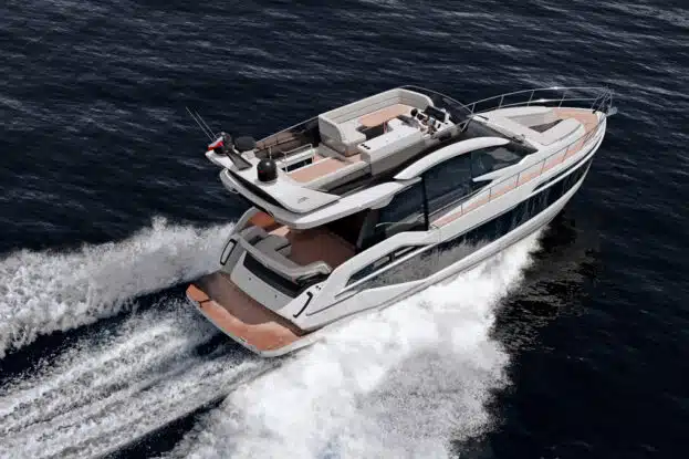 Galeon 480 Fly — Flybridge à louer Cannes